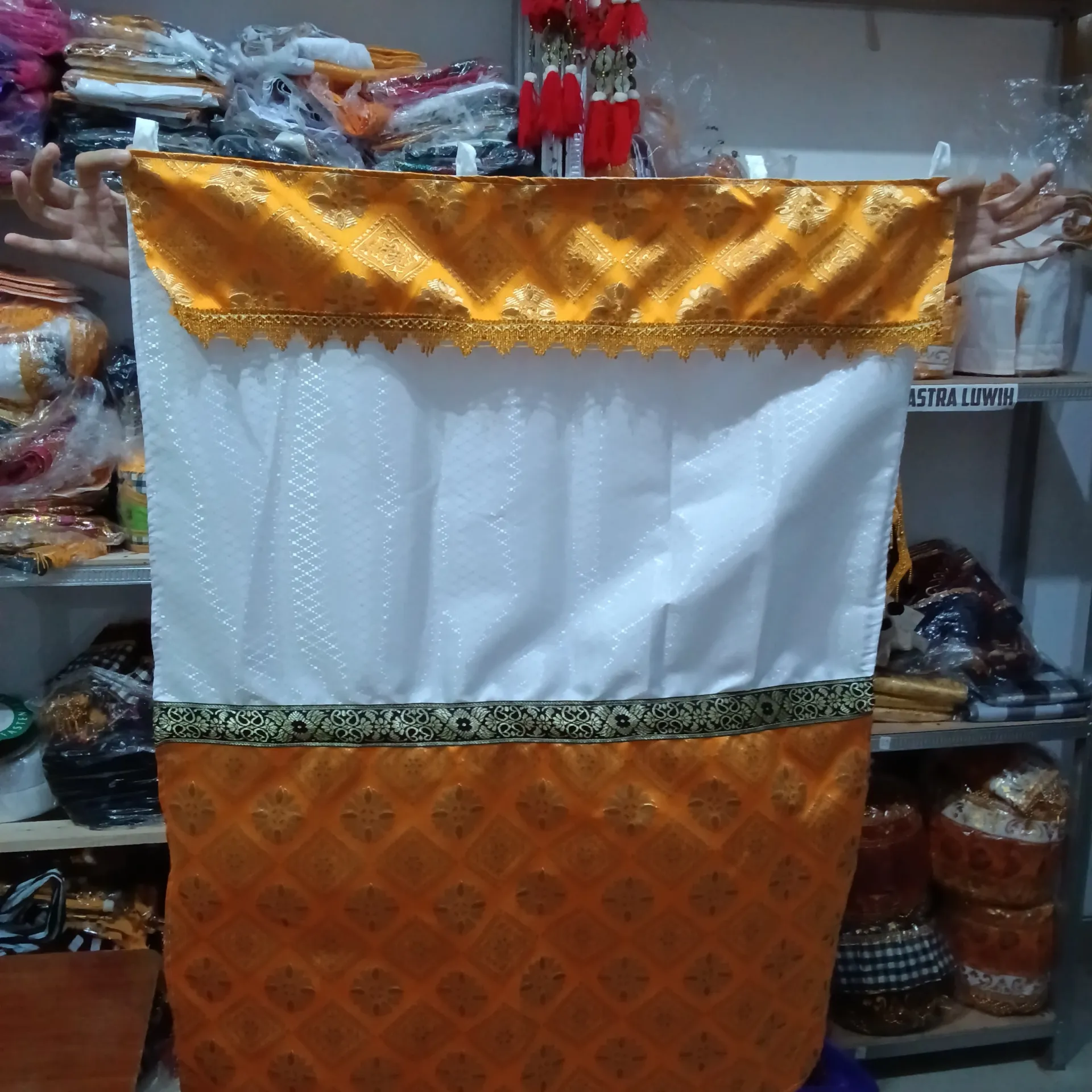 Aneka Langse (Tirai) untuk Bale/ Piasan